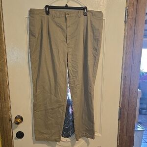 Classic Tan Men's Chinos